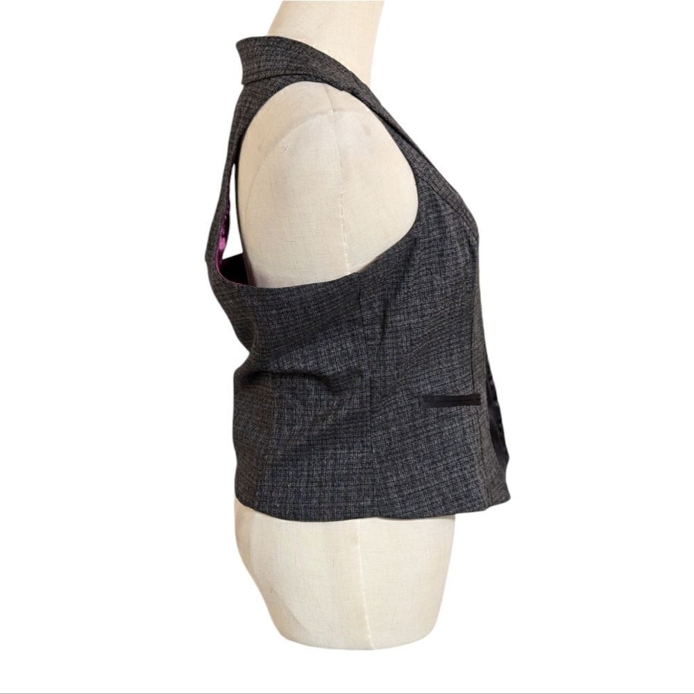 Stooshy Y2K Black and Gray Tailored Vest Top - Picture 3 of 6
